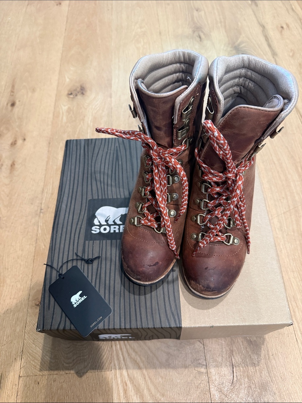 Sorel conquest wedge boot